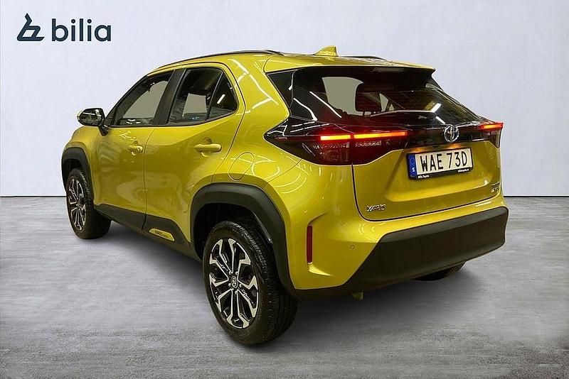 Begagnad Toyota Yaris Cross Active 117 HK (86 kW) 2022 Gul SUV