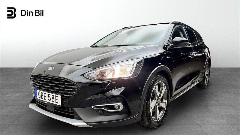 Svart Begagnad 2019 Ford Focus Active Kombi | 149 900 kr (Marknadspris) - Bild 1/4