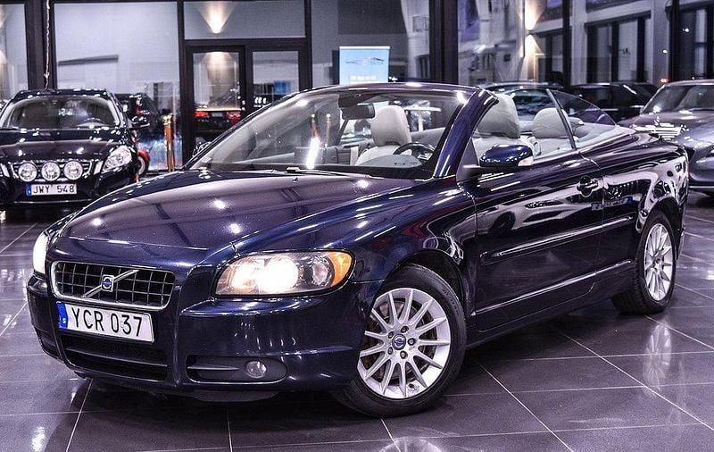Mörkblå Begagnad 2007 Volvo C70 Momentum Cab | 69 900 kr (Superpris) - Bild 1/4