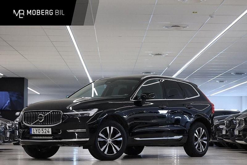 Svart Begagnad 2022 Volvo XC60 Momentum SUV | 339 900 kr (Superpris) - Bild 1/3