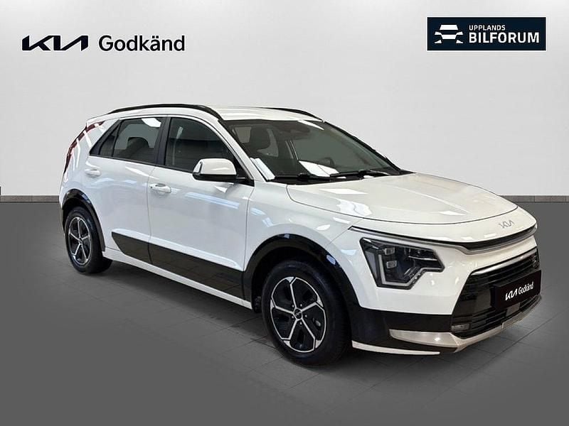 Begagnad Kia Niro 141 HK (103 kW) 2024 Vit SUV