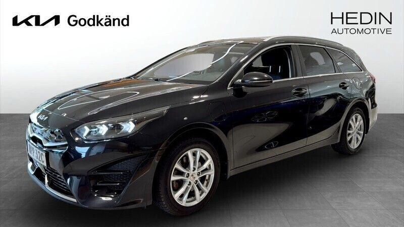 Svart (black) Begagnad 2022 Kia Ceed Sportswagon Advance Kombi | 284 900 kr (Lite dyr) - Bild 1/4