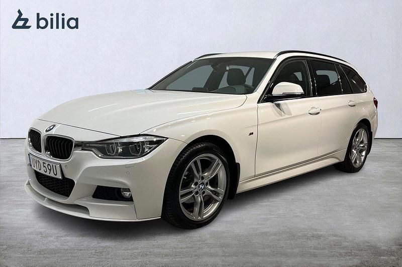 Vit Begagnad 2019 BMW 320 M Sport Kombi | 258 700 kr (Bra pris) - Bild 1/4