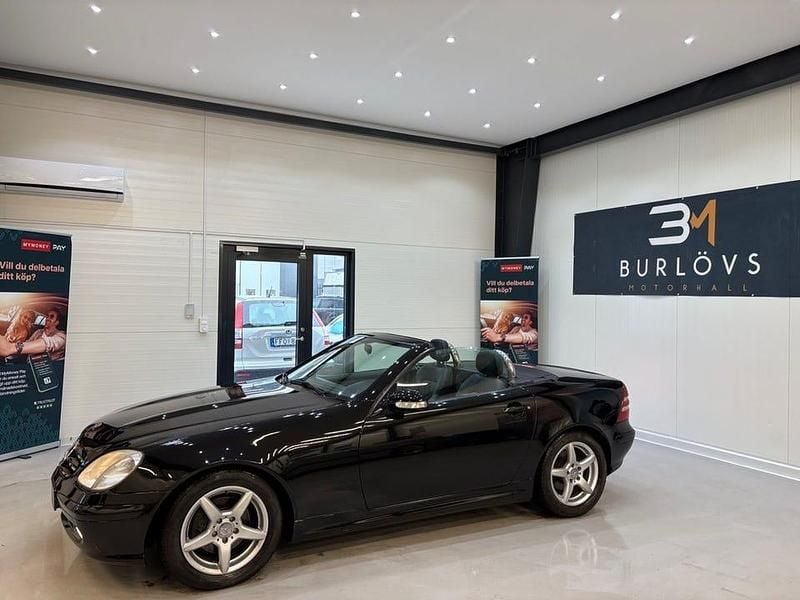 Begagnad Mercedes SLK200 2004 Svart Cab