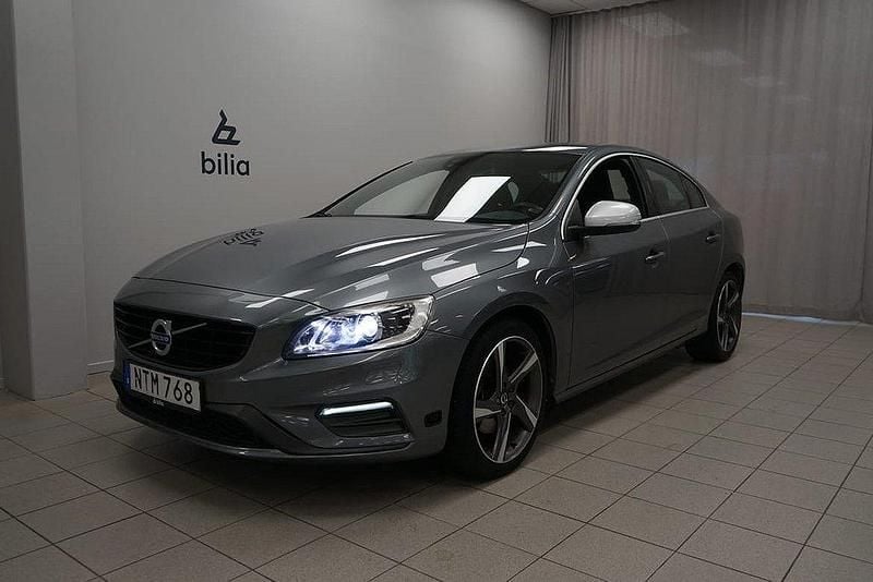 Grå Begagnad 2015 Volvo S60 Business Edition Sedan | 174 000 kr (Bra pris) - Bild 1/3