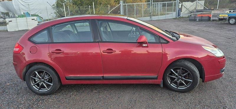 Röd Begagnad 2007 Citroën C4 Halvkombi | 20 000 kr - Bild 1/4