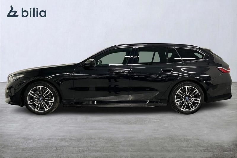 Begagnad BMW 530 M Sport 299 HK (219 kW) 2025 Svart Kombi