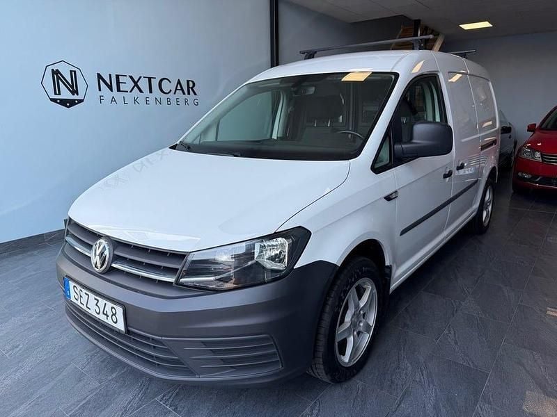Vit Begagnad 2016 VW Caddy Maxi Minibuss | 114 900 kr (Bra pris) - Bild 1/4