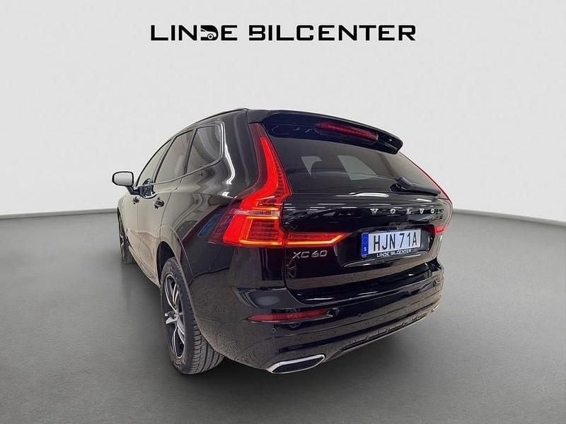 Begagnad Volvo XC60 R-Design 341 HK (250 kW) 2021 Svart SUV