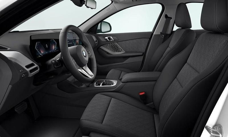 Alpine white Begagnad 2000 BMW 120 Halvkombi | 406 800 kr - Bild 1/1