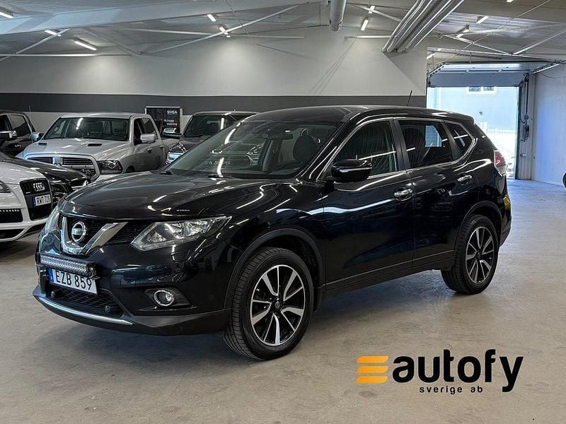Svart Begagnad 2014 Nissan X-Trail SUV | 109 900 kr (Bra pris) - Bild 1/4
