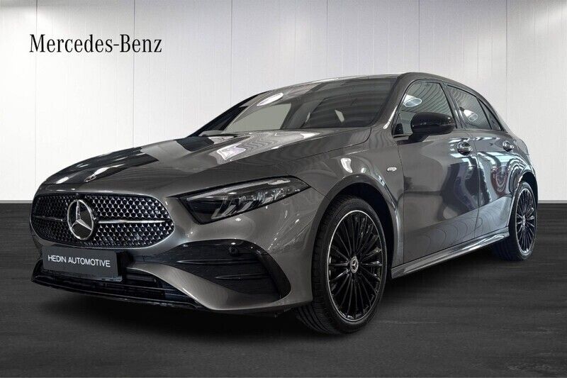 Ny 2025 Mercedes A250 Halvkombi | 461 000 kr - Bild 1/4