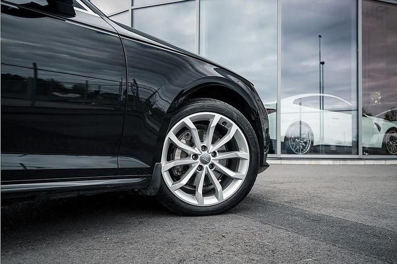 Begagnad Audi A4 Proline 190 HK (139 kW) 2017 Svart Kombi