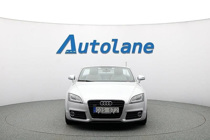 Begagnad Audi TT Roadster Proline 170 HK (125 kW) 2011 Silver Cab