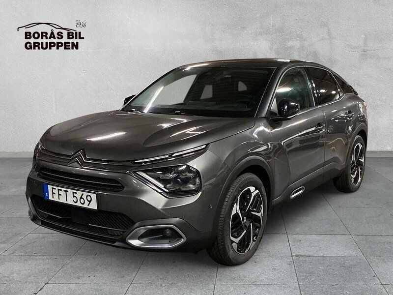 Grå Begagnad 2023 Citroën C4 PureTech Halvkombi | 209 000 kr (Marknadspris) - Bild 1/4