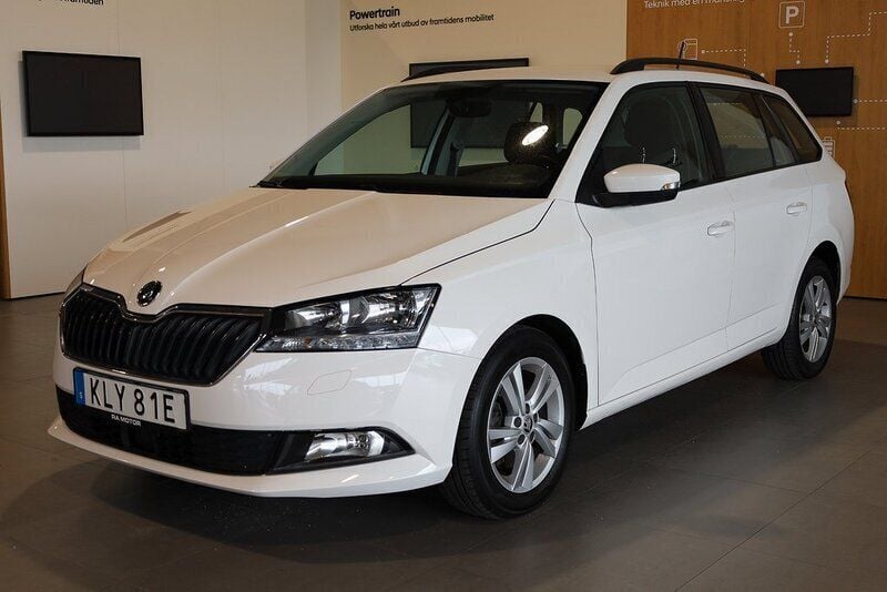 Vit Begagnad 2021 Skoda Fabia Style Kombi | 149 900 kr (Bra pris) - Bild 1/3