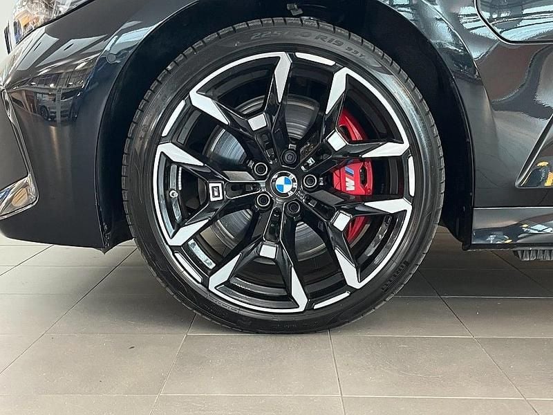 Begagnad BMW 330e M Sport 184 HK (135 kW) 2024 Svart Sedan