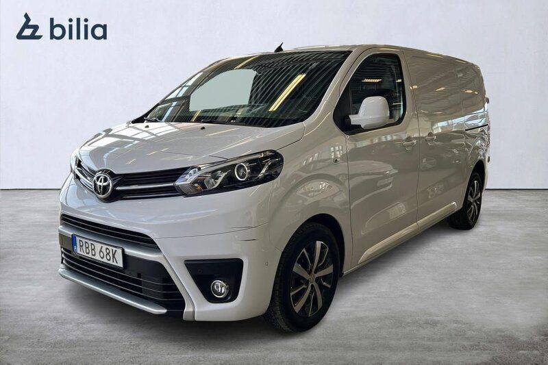 Vit Begagnad 2024 Toyota Proace Van | 499 900 kr - Bild 1/3