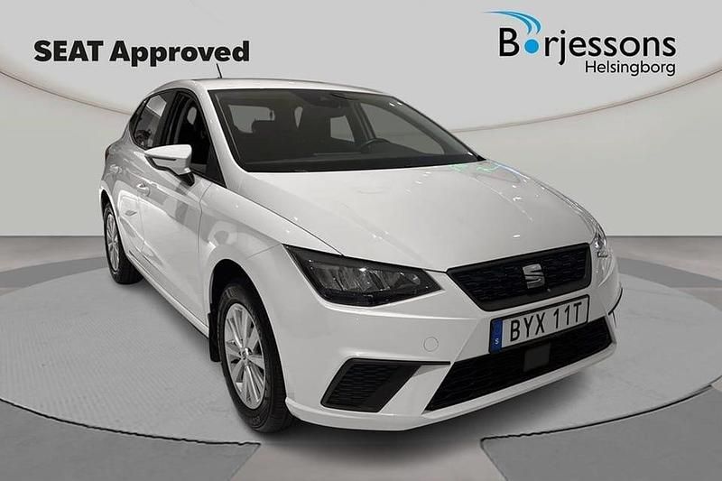 Vit Begagnad 2023 Seat Ibiza Style Halvkombi | 189 900 kr (Marknadspris) - Bild 1/4