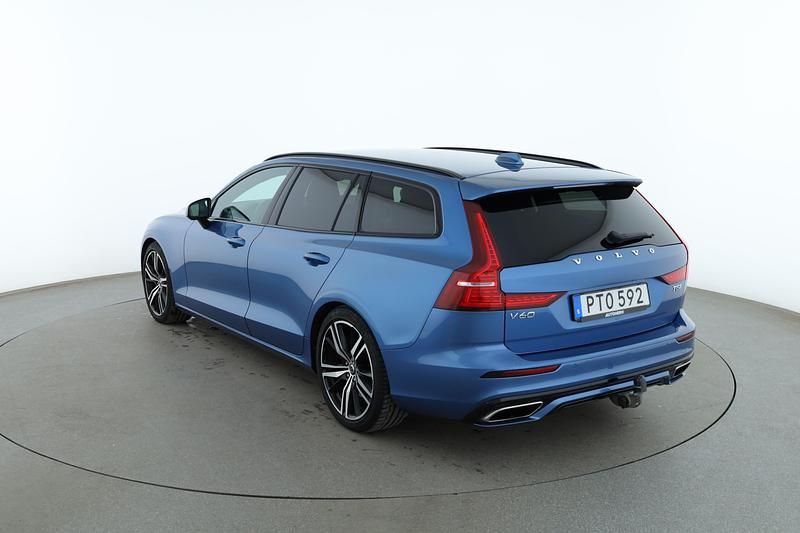 Begagnad Volvo V60 R-Design 253 HK (186 kW) 2019 Blå Kombi