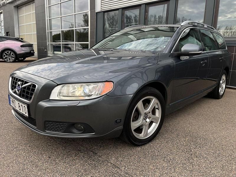Grå Begagnad 2012 Volvo V70 Summum Kombi | 59 900 kr (Superpris) - Bild 1/4