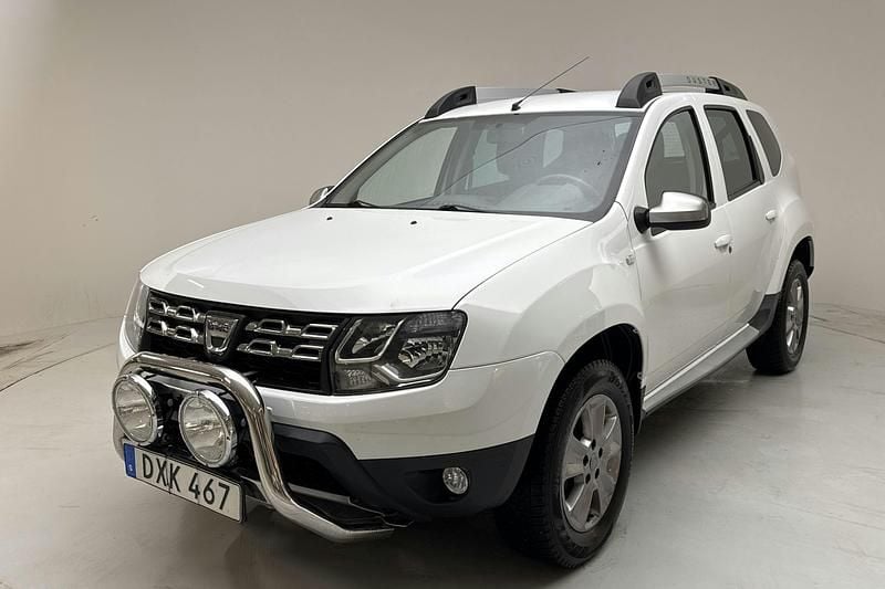 Vit Begagnad 2015 Dacia Duster | 94 000 kr (Marknadspris) - Bild 1/4
