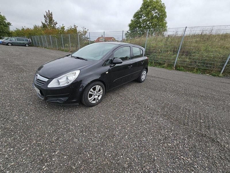 Svart Begagnad 2007 Opel Corsa Halvkombi | 29 500 kr (Marknadspris) - Bild 1/4