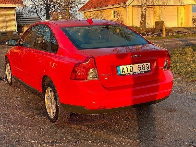 Volvo s40 2 рестайлинг