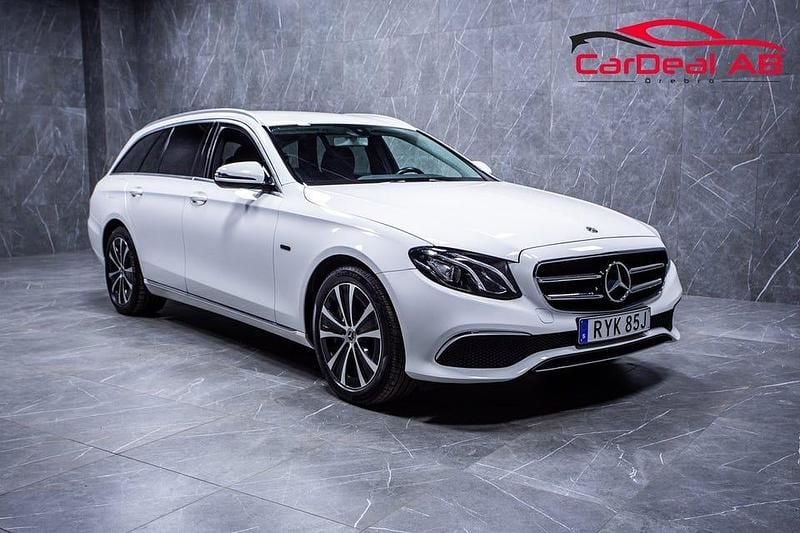 Begagnad Mercedes E300 Avantgarde 306 HK (225 kW) 2020 Vit