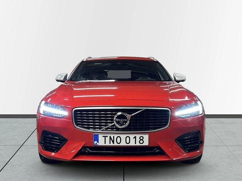 Begagnad Volvo V90 R-Design 392 HK (288 kW) 2019 Röd Kombi
