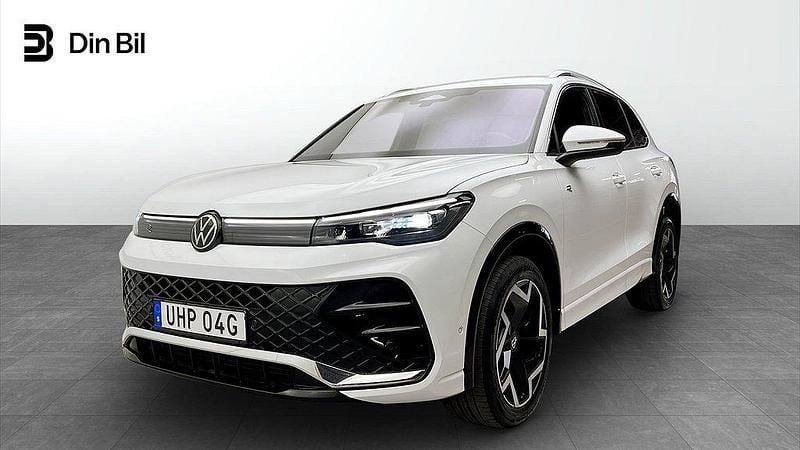 Vit Begagnad 2025 VW Tiguan R-line SUV | 489 900 kr (Lite dyr) - Bild 1/4