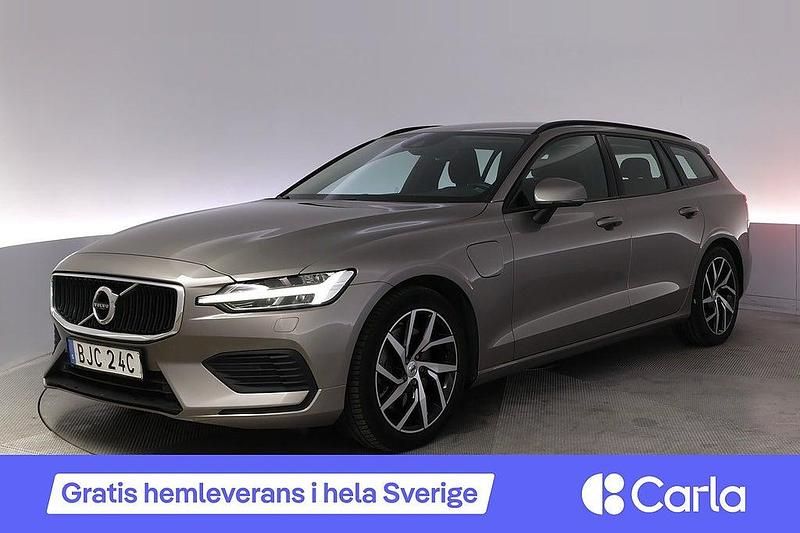 Grå Begagnad 2019 Volvo V60 Momentum Kombi | 282 990 kr (Superpris) - Bild 1/4