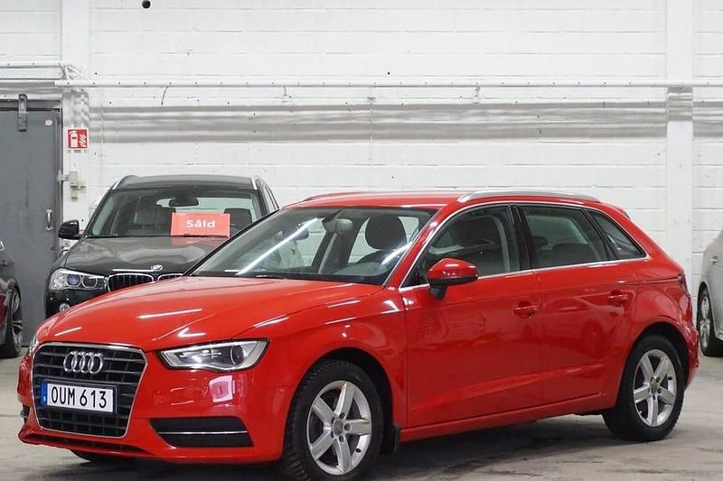 Begagnad Audi A3 110 HK (80 kW) 2015 Röd