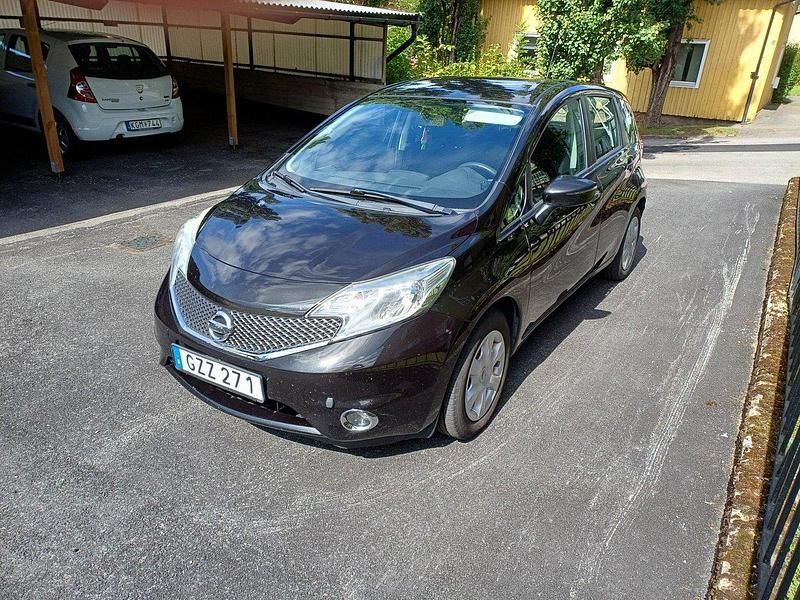 Svart Begagnad 2014 Nissan Note Minibuss | 50 000 kr (Marknadspris) - Bild 1/4
