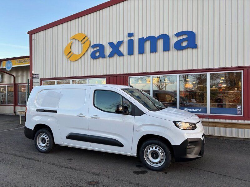 Vit Ny 2024 Fiat Doblò Minibuss | 347 375 kr (Dyr) - Bild 1/4