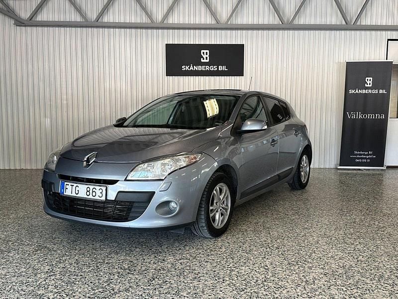 Blå Begagnad 2009 Renault Mégane III Halvkombi | 34 900 kr (Marknadspris) - Bild 1/4