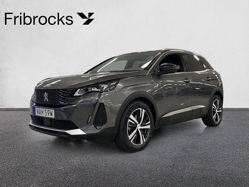 Grå Begagnad 2024 Peugeot 3008 GT SUV | 269 800 kr (Marknadspris) - Bild 1/4