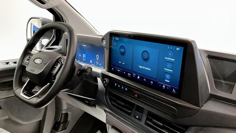 Ny Ford Transit Custom 2026 Svart Sedan