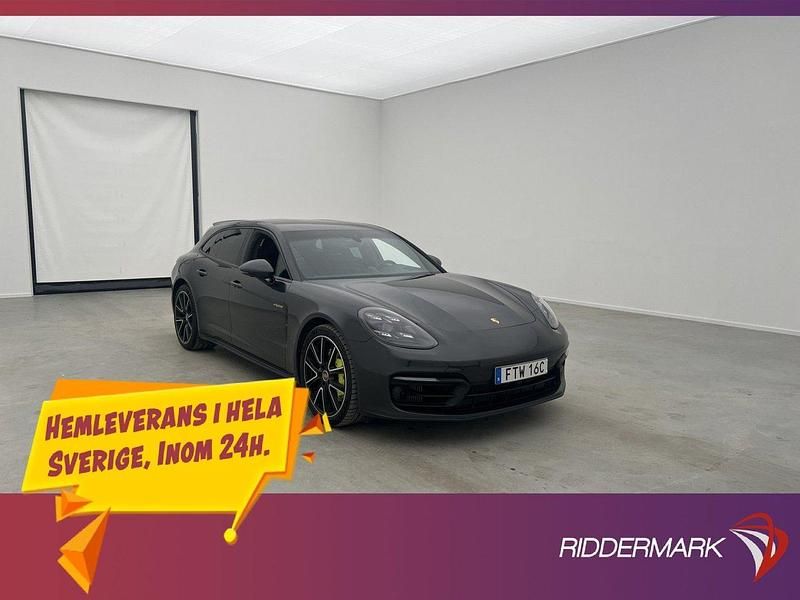 Mörkgrå Begagnad 2020 Porsche Panamera 4 Sport Sedan | 779 800 kr (Marknadspris) - Bild 1/3