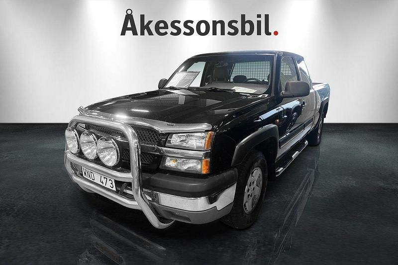 Svart Begagnad 2005 Chevrolet Silverado Pickup | 89 000 kr - Bild 1/4