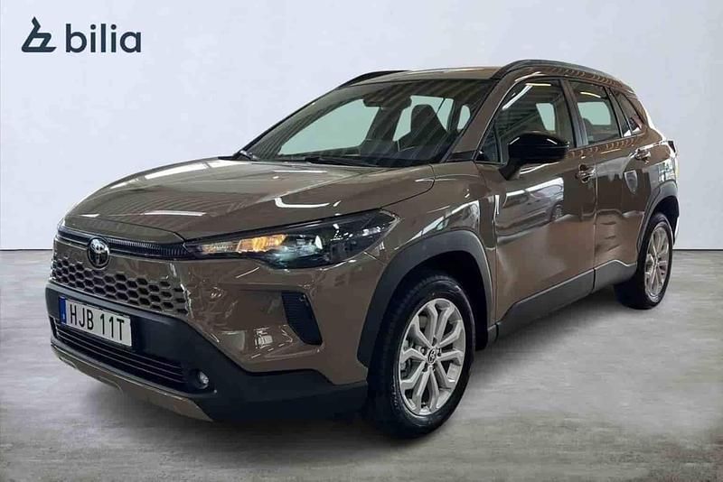 Brun Ny 2025 Toyota Corolla Cross SUV | 369 900 kr - Bild 1/1