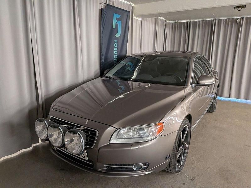 Grå Begagnad 2012 Volvo S80 Momentum Sedan | 89 900 kr (Marknadspris) - Bild 1/4