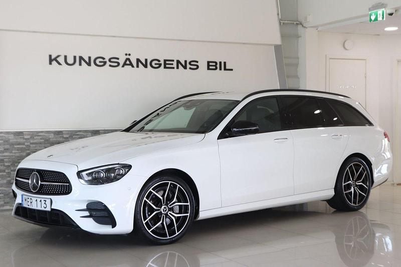 Vit Begagnad 2021 Mercedes E220 AMG Kombi | 444 900 kr (Lite dyr) - Bild 1/4