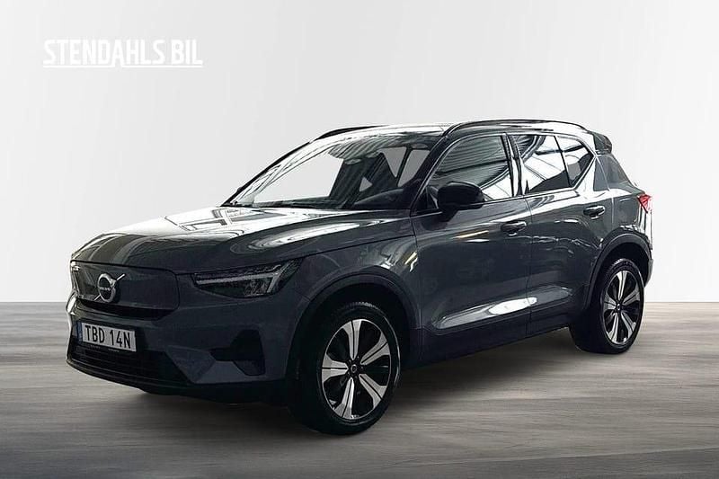 Begagnad Volvo XC40 Core 175 kW (238 HK) 2023 Grå SUV