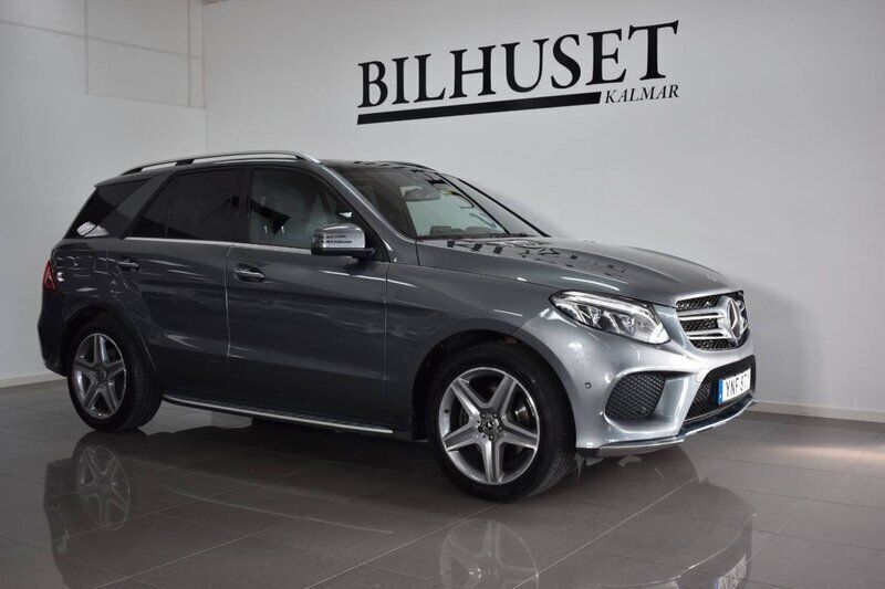 Grå Begagnad 2017 Mercedes GLE350 SUV | 389 900 kr (Marknadspris) - Bild 1/4