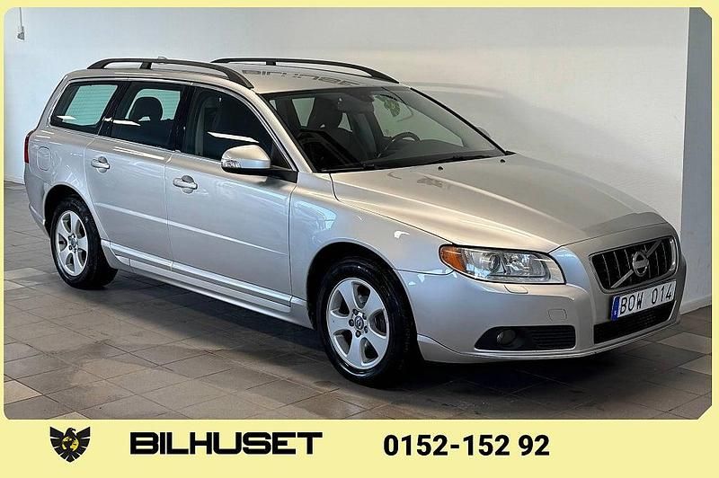 Begagnad Volvo V70 Momentum 231 HK (169 kW) 2009 Ljusgrå Kombi