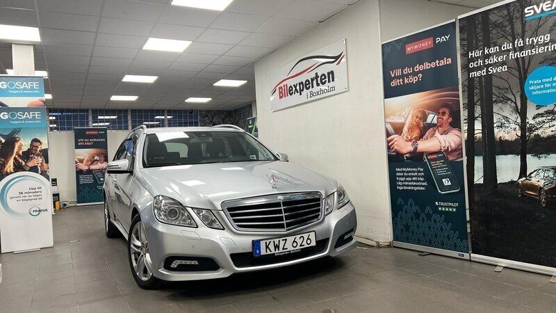 Silver Begagnad 2010 Mercedes E220 Kombi | 99 900 kr (Marknadspris) - Bild 1/4