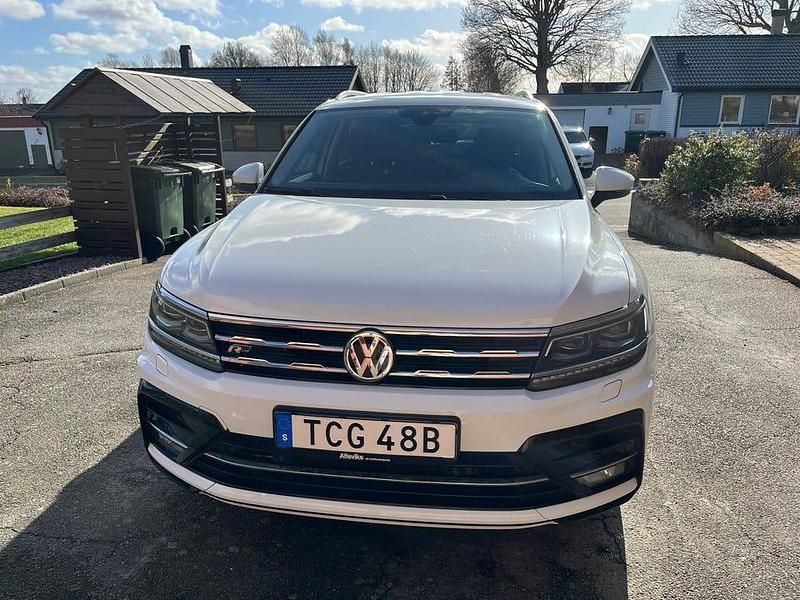 Begagnad VW Tiguan Allspace R-line 190 HK (139 kW) 2020 SUV