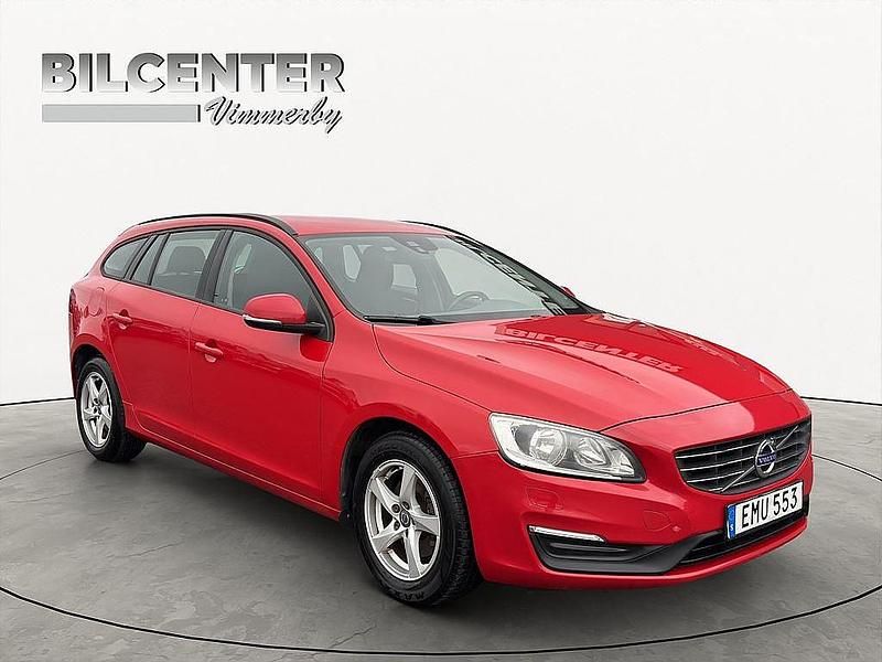 Röd Begagnad 2014 Volvo V60 Kombi | 97 500 kr (Lite dyr) - Bild 1/4