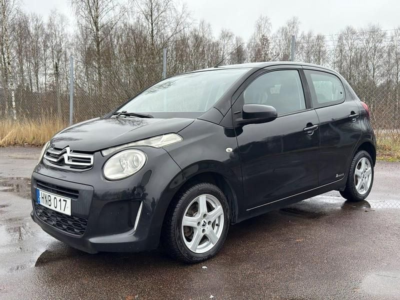 Svart Begagnad 2015 Citroën C1 Halvkombi | 49 900 kr (Marknadspris) - Bild 1/4